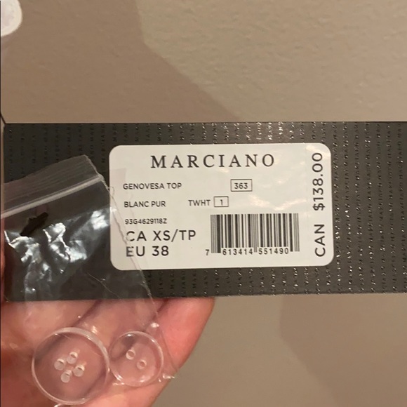 Marciano Los Angeles Genovesa Button Top - Picture 9 of 10